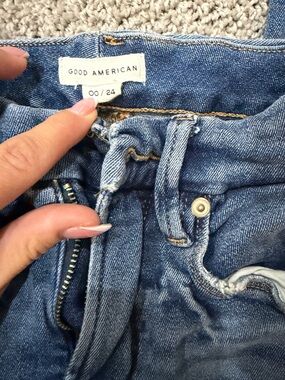 Good American Medium Blue Skinny Jeans